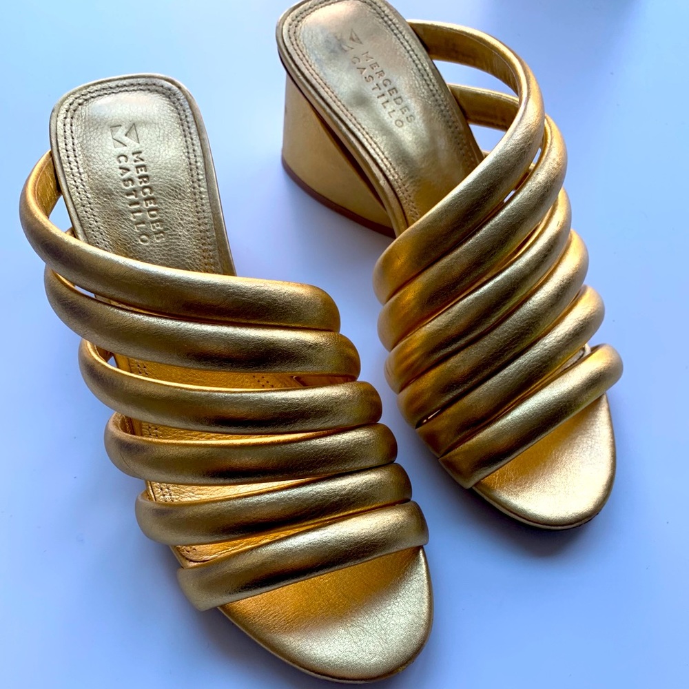 Mercedes Castillo gold sandals/pump